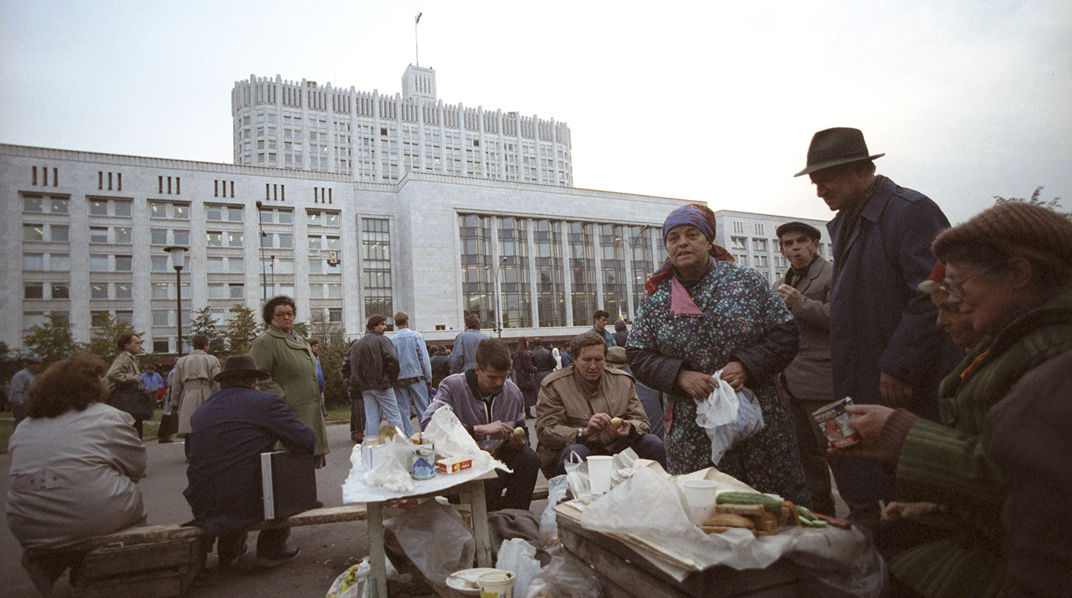 1993 год расстрел белого дома: Как Белый дом стал черным, или Почему Запад  поддержал Ельцина в 1993 году | Россия и россияне: взгляд из Европы | DW —  Транспортная компания «Гранд Атлантис» — перевозка сборных грузов